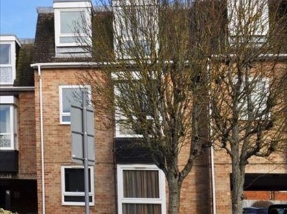 2 Bed Flat, Rosemont Court Church Road Alphingto, EX2