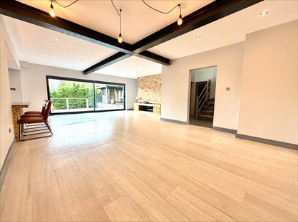 4 Bed Detached House, The Drive, SK10