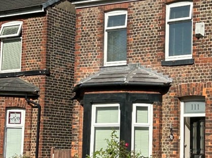 3 Bed Semi-Detached House, New Lane, M30