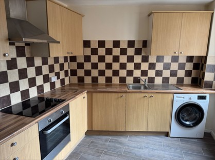 3 Bed Maisonette, Goldsworth Road, GU21