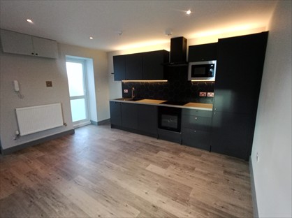2 Bed Maisonette, Carlisle Street, CF24