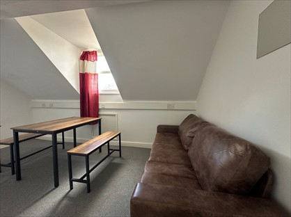 3 Bed Flat, Clarkegrove Road, S10