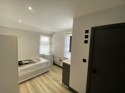 Studio Flat, Whitley Wood Road, RG2