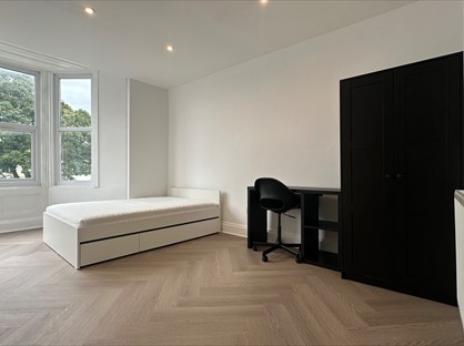 Room in a Shared House, Deane Road, L7