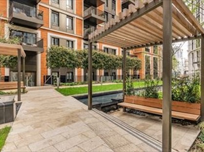 2 Bed Flat, Garrett Mansions, W2