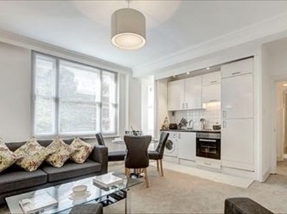 2 Bed Flat, Hill Street, W1J