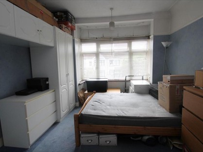Room in a Shared House, Hainault, IG6