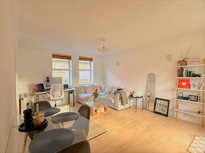 1 Bed Flat, Park Lodge, E1W