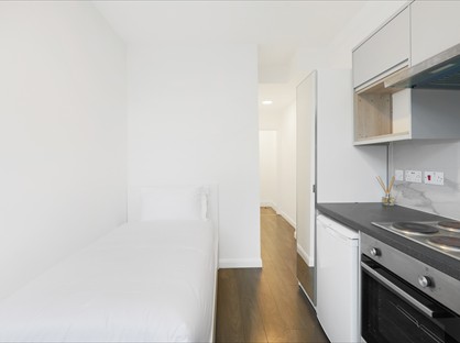 Studio Flat, Edgware Road, W2
