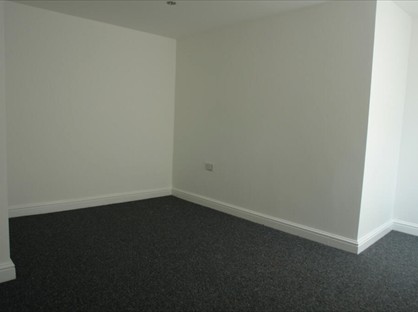 1 Bed Flat, Middleton Road, OL2