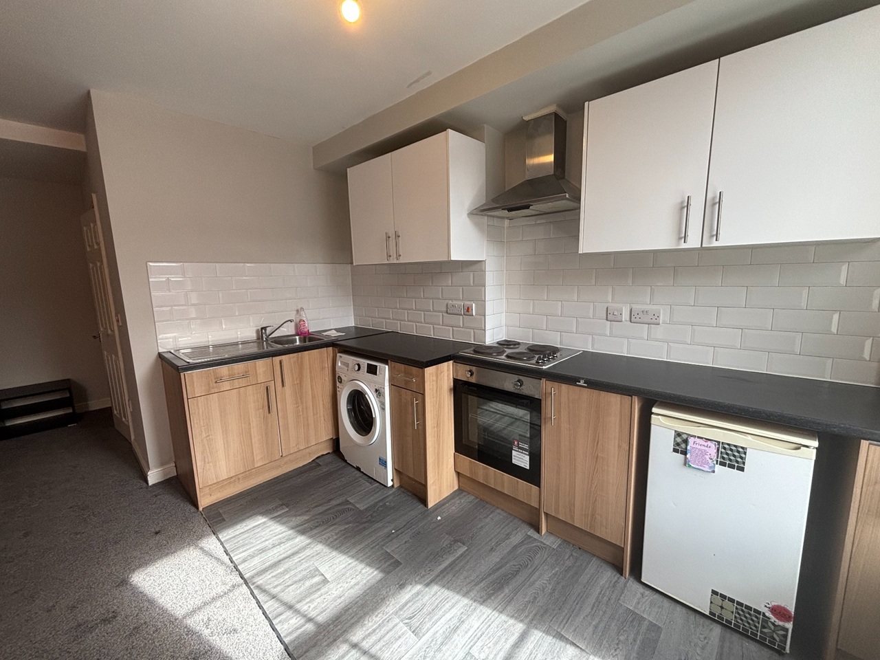 Doncaster - 1 Bed Flat, Cleveland Street, DN1 - To Rent Now for £525.00 p/m