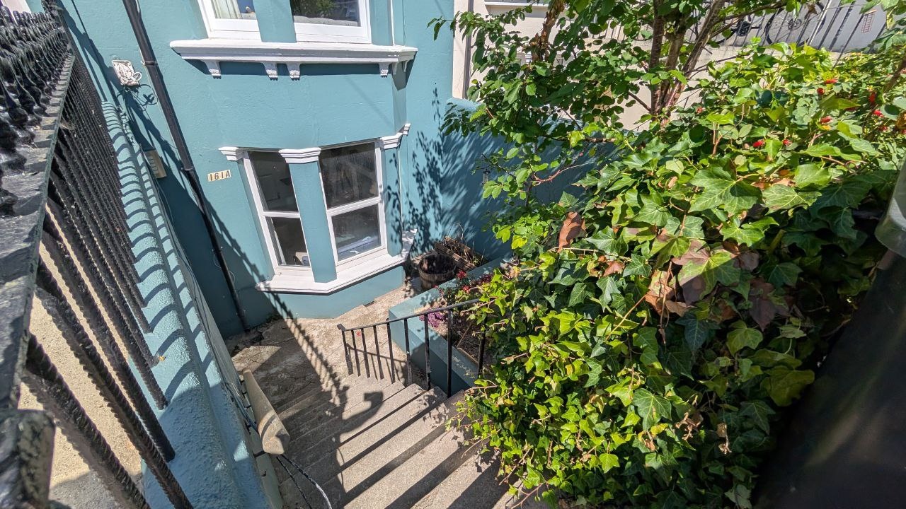 1 Bed Flat, Ditchling Rise, BN1 photo 5