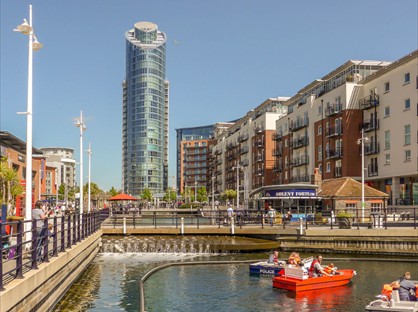 1 Bed Flat, The Crescent Building, PO1