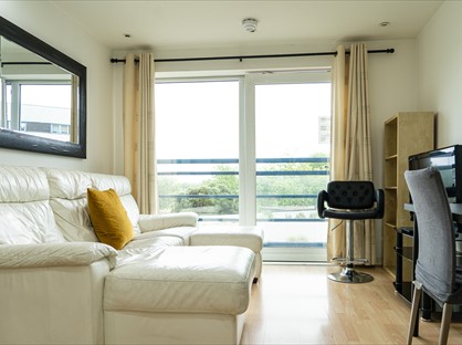 1 Bed Flat, The Crescent Building, PO1