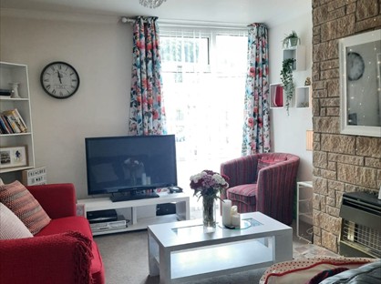 4 Bed Terraced House, Queensway, TQ2