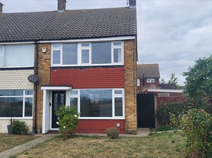 3 Bed End Terrace, Corringham Road, SS17
