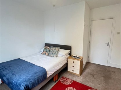 5 bed room for rent in Room in a Shared House, Capstone Road, BH8