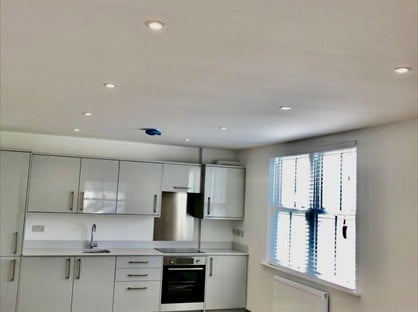 1 Bed Flat, Queens Rd, RH19