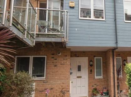 3 Bed Maisonette, Apsley Court, CT11