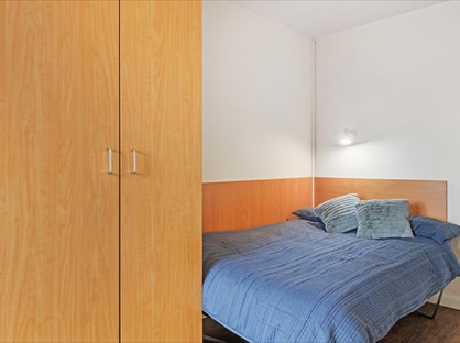 Room in a Shared Flat, The Farthings, NG7