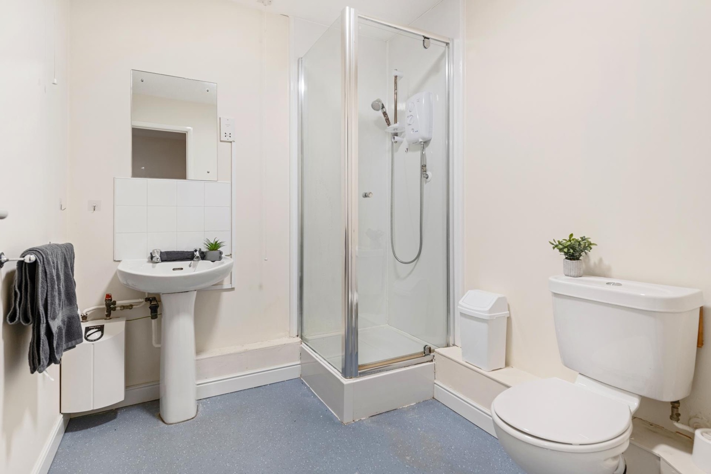 Additional image 9 of Room in a Shared Flat, The Farthings, NG7, N1 7GU