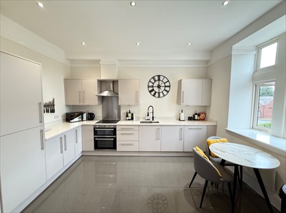 1 Bed Flat, The Furlongs, SY3