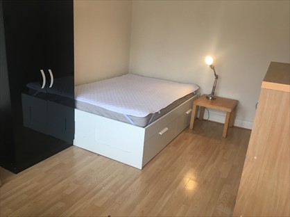 Room in a Shared House, Whitton Dene, TW7