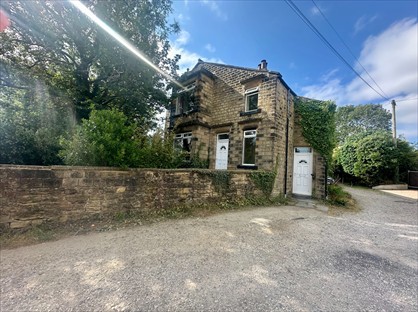 2 Bed End Terrace, Providence Row, BD17