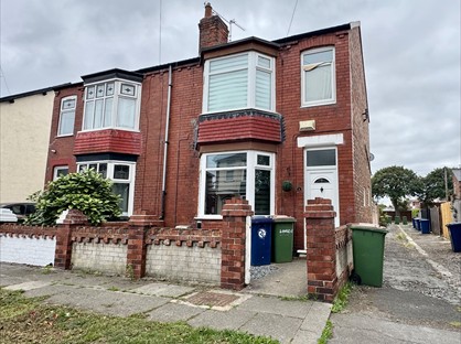 3 Bed Semi-Detached House, Queensland Avenue, TS10