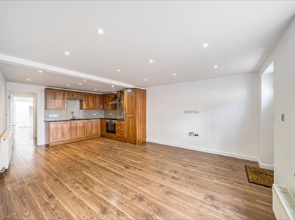 1 Bed Flat, Queens Road, WD17