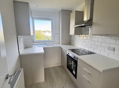 3 Bed Flat, Balunie Crescent, DD4