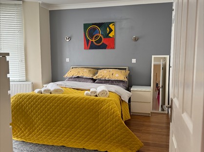 1 Bed Flat, Adelaide Grove, W12