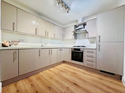 1 Bed Flat, Dwight Road, WD18
