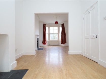 3 Bed Terraced House, Raleigh Road, SE20