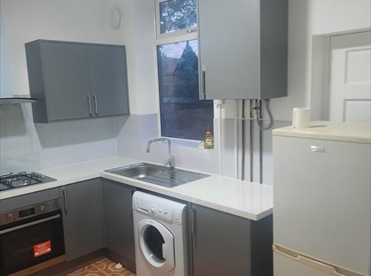 3 Bed Terraced House, Old Hall Drive, M18