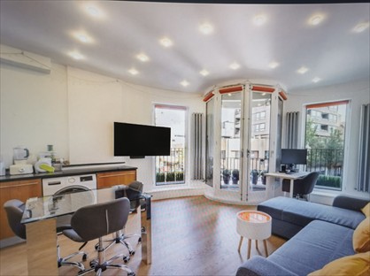 Room in a Shared Flat, Marshall Street, W1F