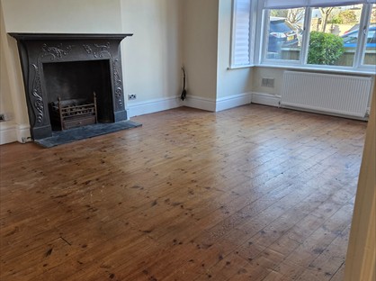 2 Bed Flat, Normandy Avenue, EN5