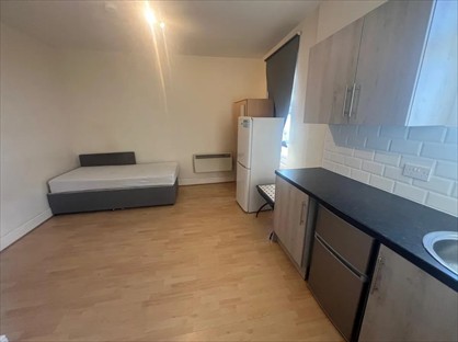 Studio Flat, Beaconsfield Road, UB1