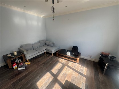 2 Bed Flat, Heath Road, TW3