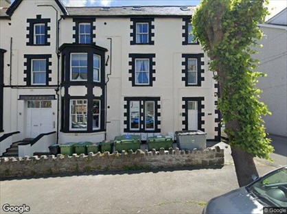 1 Bed Flat, Rhiw Bank Avenue, LL29