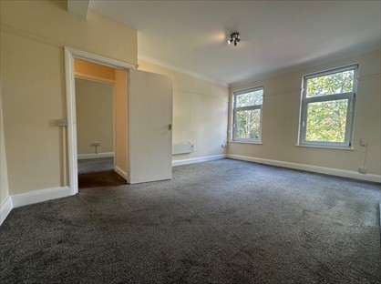2 Bed Flat, London Road, SW16