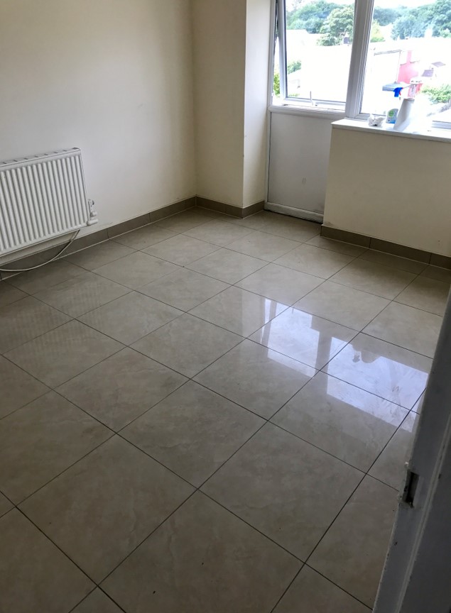 Brynmawr, Wales 1 Bed Flat, The Hendre Flats, NP23 To Rent Now for