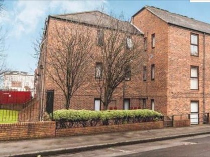 1 Bed Flat, Victoria Place, SR1