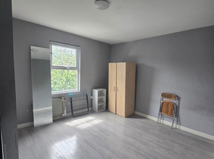 Studio Flat, Marmadon Road, SE18