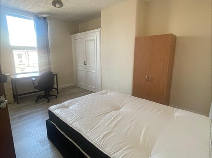 Room in a Shared House, Haddon Road, LS4