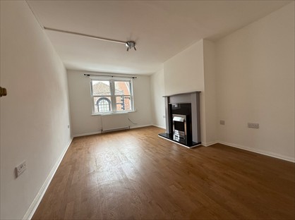 1 Bed Flat, Haggersgate, YO21