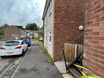 1 Bed Flat, Trelech Close, NP44