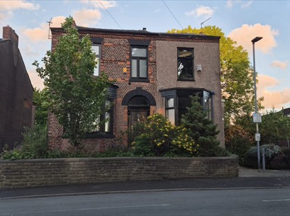 Room in a Shared House, Cleveland Road, M8