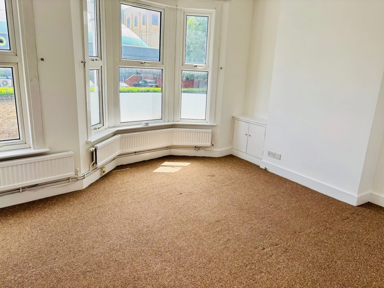 2 Bed Flat, Townmead Road, SW6, N1 7GU