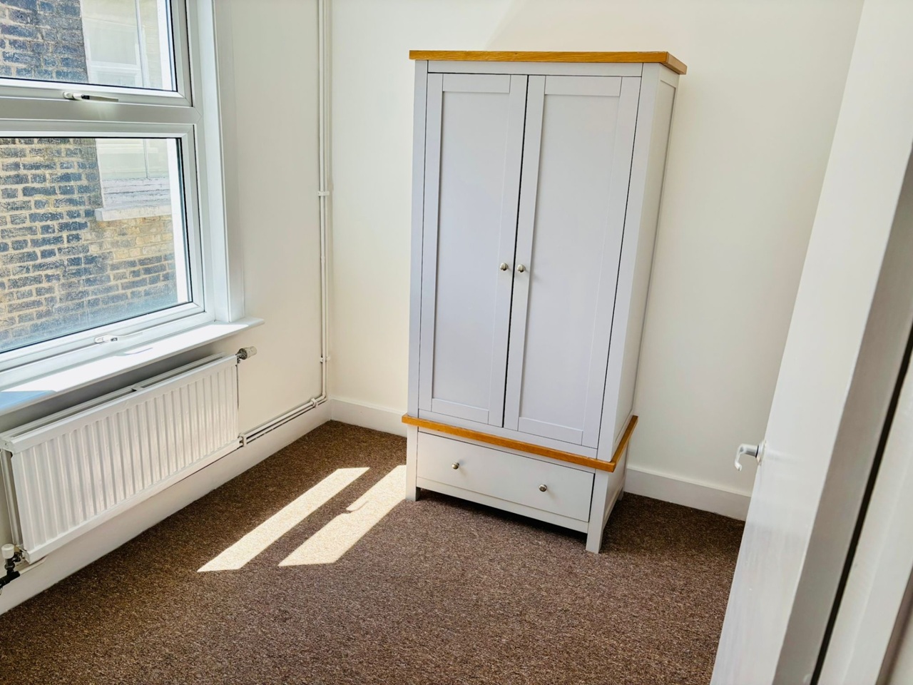 Additional image 2 of 2 Bed Flat, Townmead Road, SW6, N1 7GU